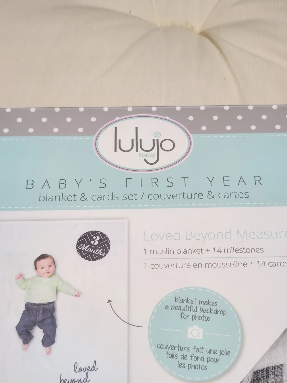 lululemon athletica / gray and white baby milestone blanket & cards set